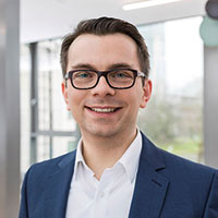 Dr. Oliver Döhrmann